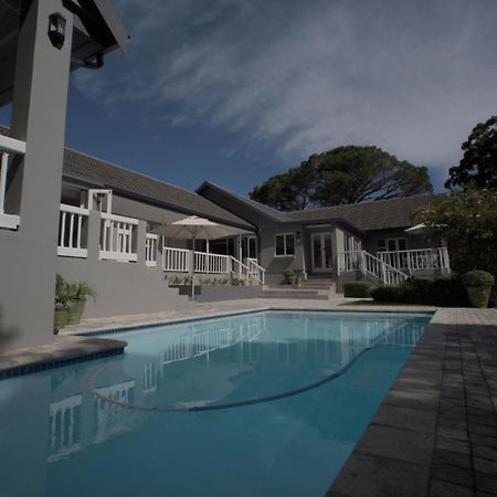 Arbour1 Guesthouse George Luaran gambar
