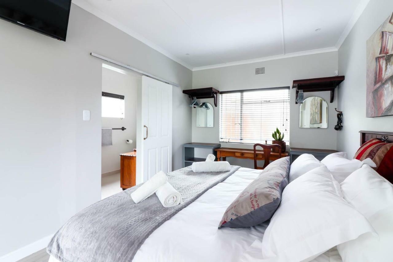 Arbour1 Guesthouse George Luaran gambar